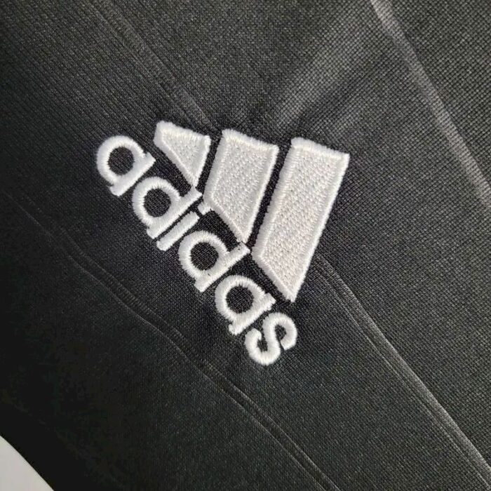 Retro Real Madrid 2010/11 Away Long Sleeve Jersey - Image 4