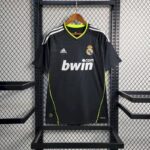 Retro Real Madrid 2010/11 Away Jersey