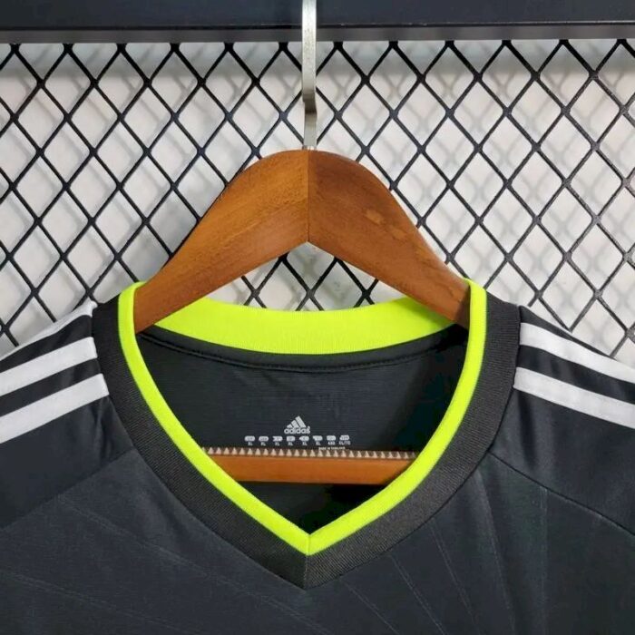 Retro Real Madrid 2010/11 Away Jersey - Image 3