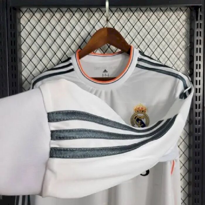 Retro Real Madrid 2013/14 Home Long Sleeve Jersey - Image 4
