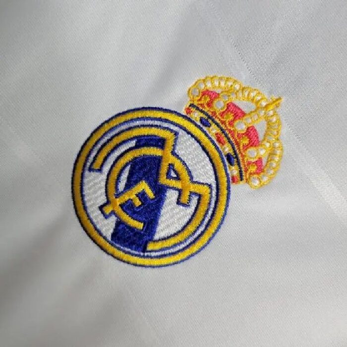 Retro Real Madrid 2013/14 Home Jersey - Image 5