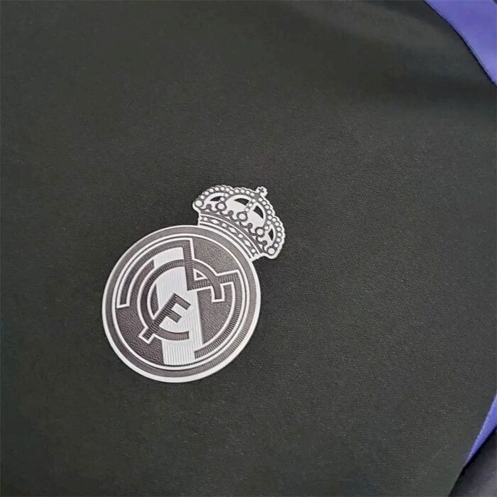Retro Real Madrid 2015/16 Third Long Sleeve Jersey - Image 5