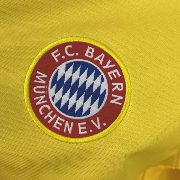 Bayern Munich 1993/95 Away Retro Jersey