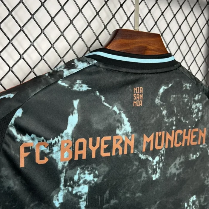 Bayern Munich 2024/25 Away Jersey