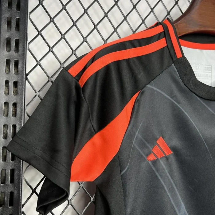 Colombia 2024/25 Away Kids Kit