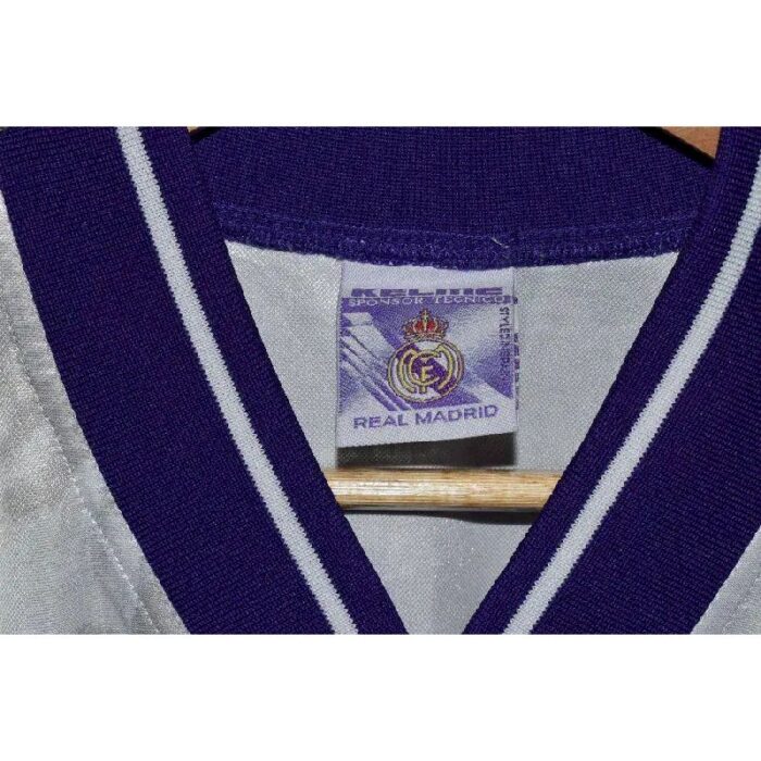 Retro Real Madrid 1996/97 Champions Jersey - Image 2