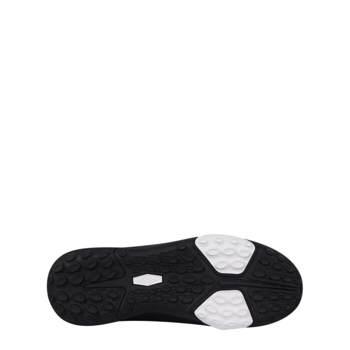 Umbro Calcio Junior Turf Football Boots – view 3