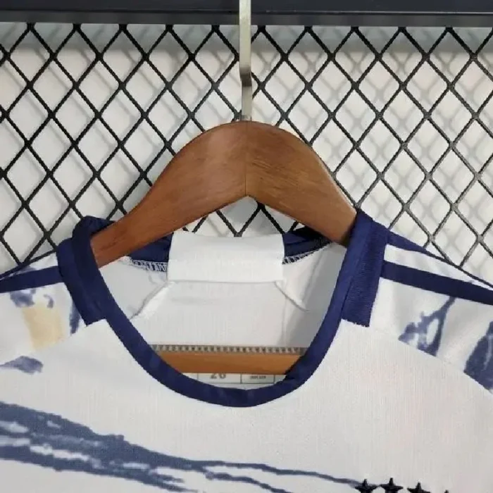 Italy 2023/24 Away Kids Kit
