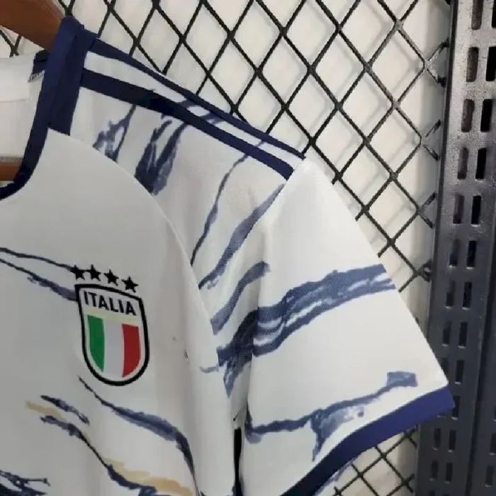 Italy 2023/24 Away Kids Kit