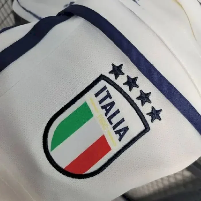 Italy 2023/24 Away Kids Kit