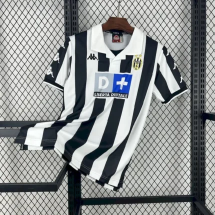 Juventus 1999/00 Home Retro Jersey