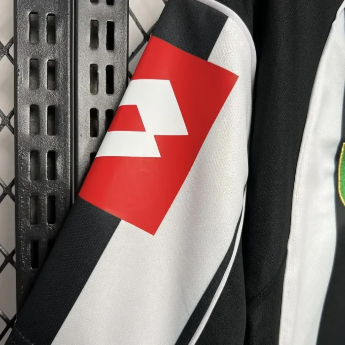 Juventus 2002/03 Home Champions Leagues Retro Jersey