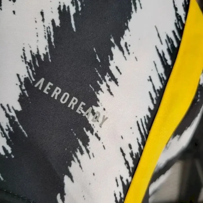 Juventus 2023/24 Home Jersey