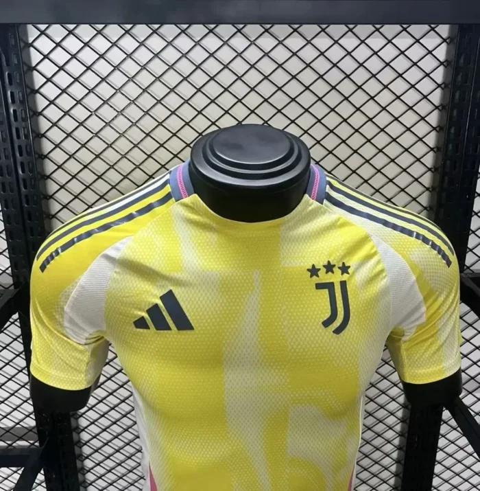 Juventus 2024/25 Away Jersey Player Version