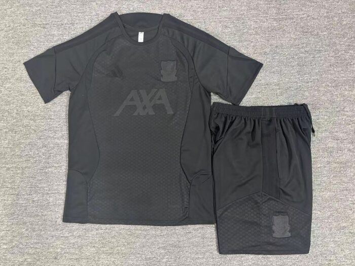 Kids Liverpool 2026/27 All Black Training Jersey