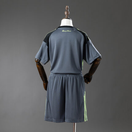Kids Manchester United 2025/26 Black and Grey Kit