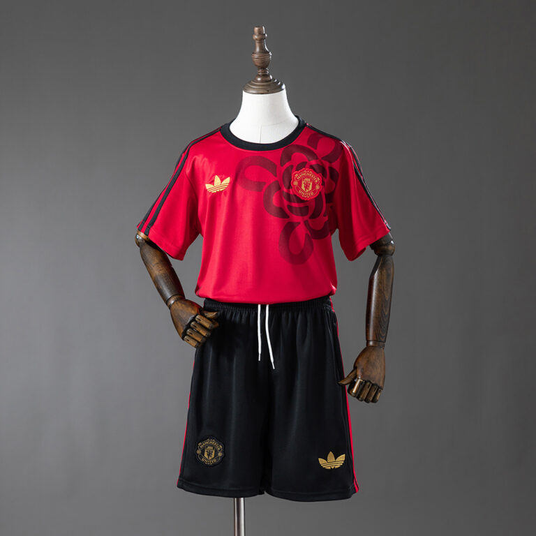 Kids Manchester United 2025/26 Cultural Story Red Kit