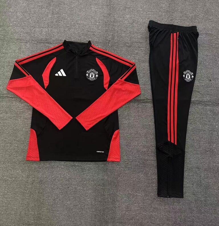 Kids Manchester United 2026/27 Half-zip Black Tracksuit