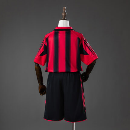Kids Retro AC Milan 2004/05 Home Kit
