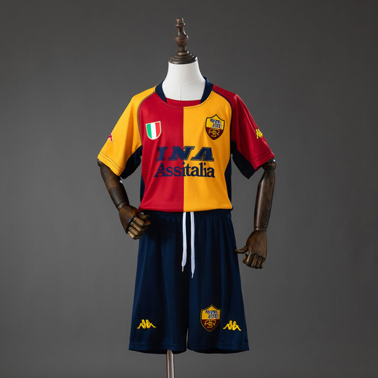 Kids Retro AS Roma 2000/01 Champion Edition Kit