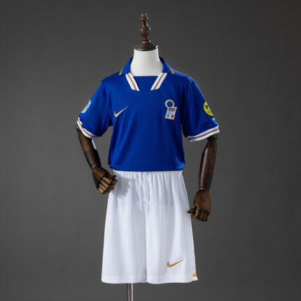Kids Retro Italy 1996 Home Kit