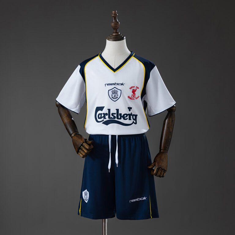 Kids Retro Liverpool 2001/02 Away Kit