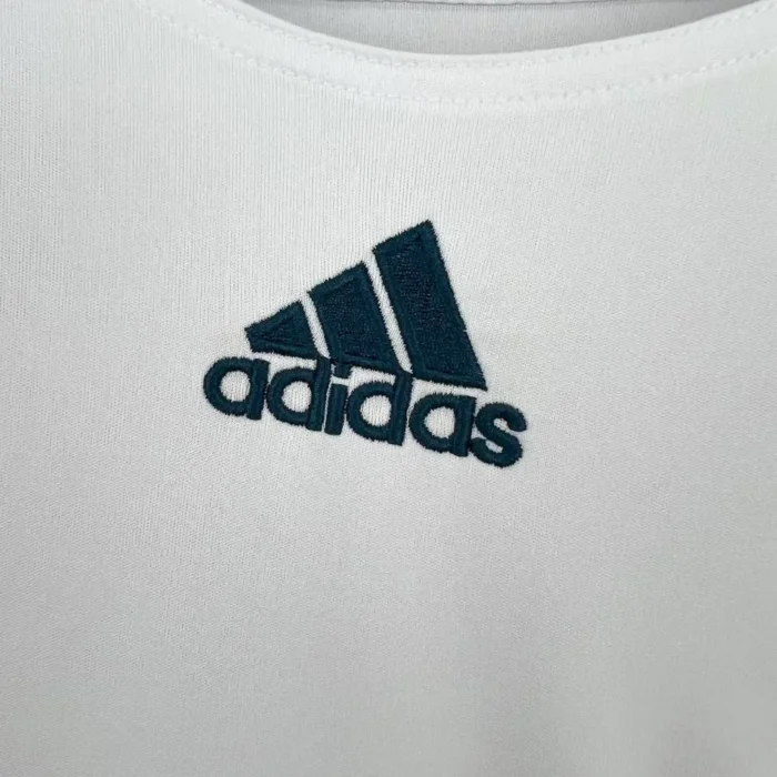 Liverpool 2006/07 Away Retro Jersey