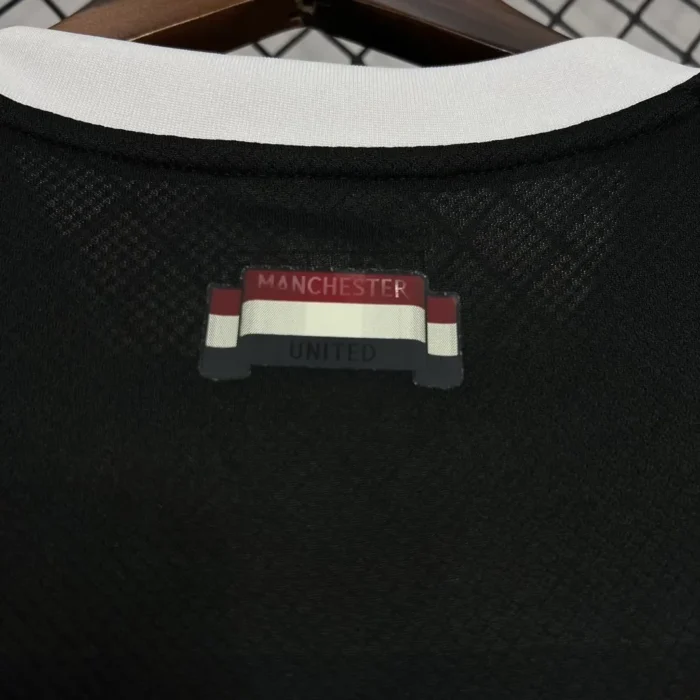 Manchester United 2024/25 Fourth goalkeeper Jersey