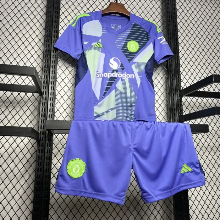 Manchester United 2024/25 Goalkeeper Kids Kit