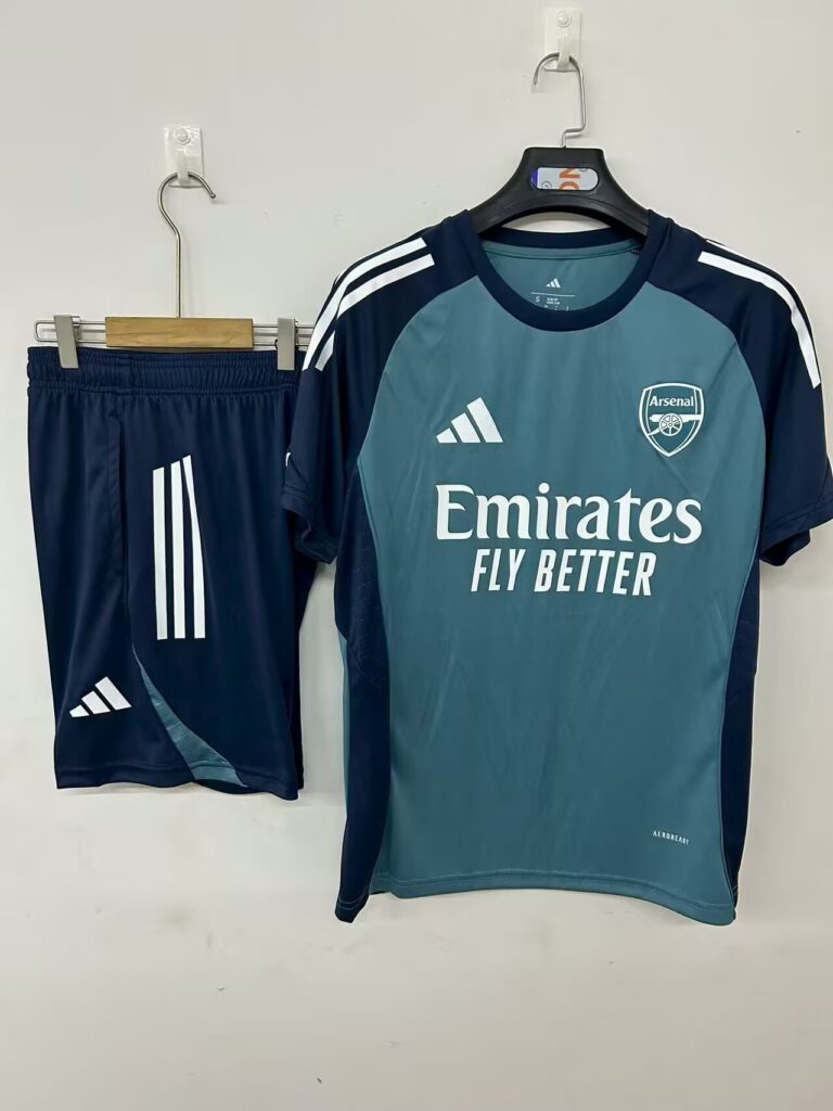 Mens Arsenal 2025/26 navy blue Training Jersey