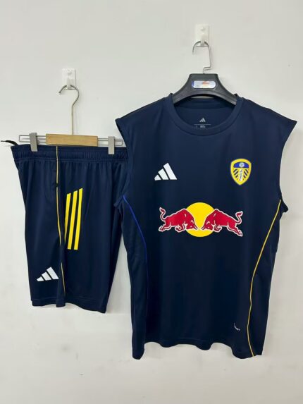 Mens Leeds United F.C. 2025/26 royal blue Training Vest