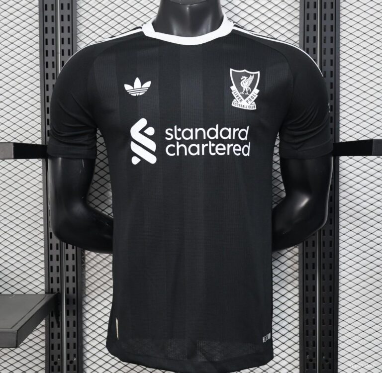 Mens Liverpool 2025/26 Goalkeeper Black Jersey Player Version