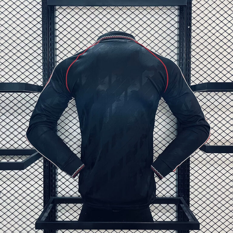 Mens Manchester United 2024/25 Black Model Retro Style Long Sleeve Jersey Player Version
