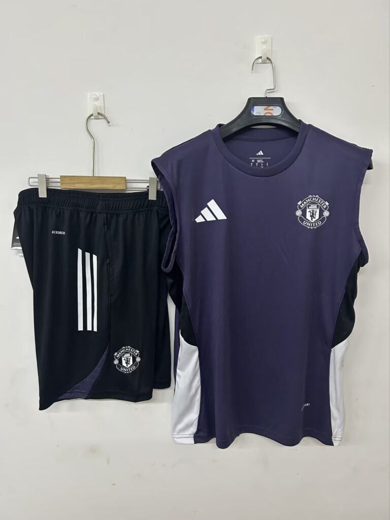 Mens Manchester United 2025/26 Purple Training Vest
