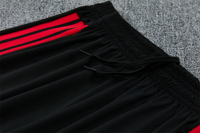 Mens Manchester United 2026/27 Black Collar Edition Half-zip Red Tracksuit