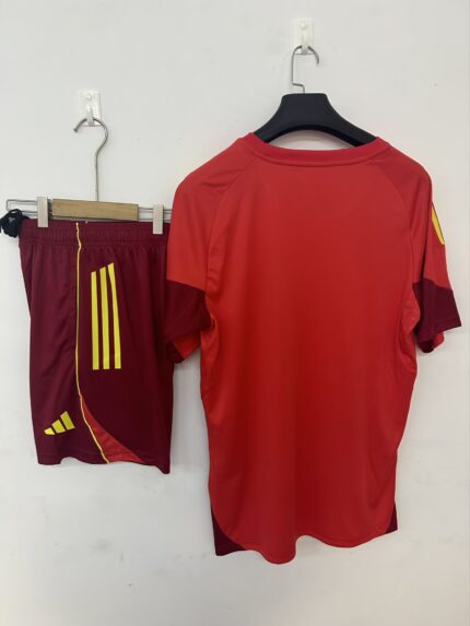 Mens Nottingham Forest 2025/26 red Training Jersey
