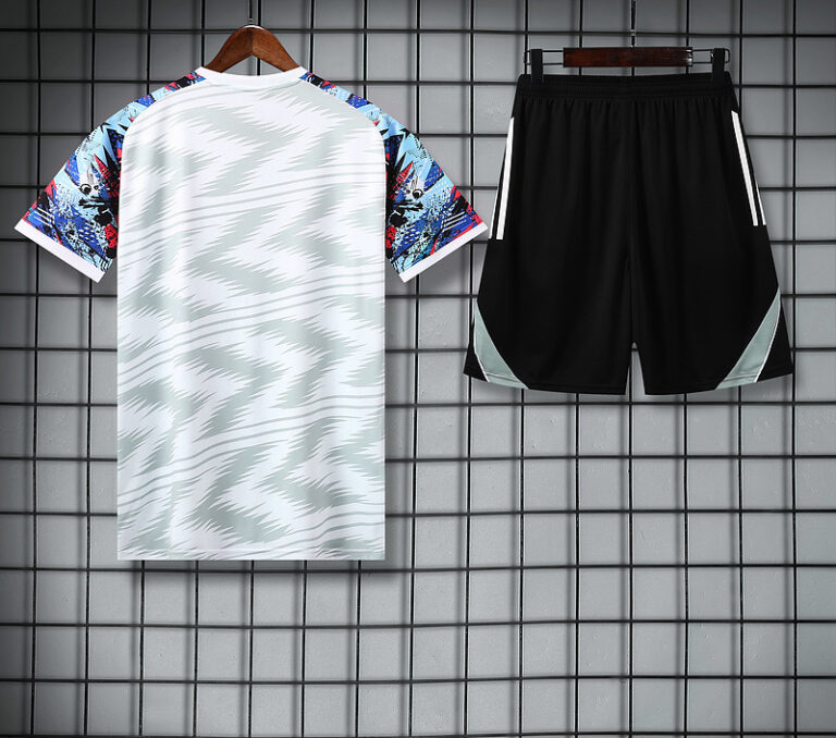 Mens Real Madrid 2025/26 White Training Jersey