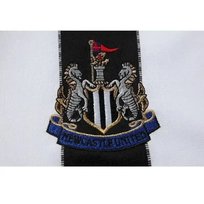 Newcastle United 2000/01 Home Retro Jersey