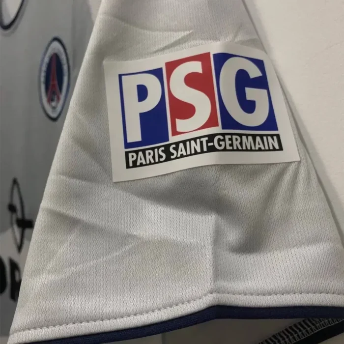 Paris Saint-Germain 2001-2002 Away Retro Jersey