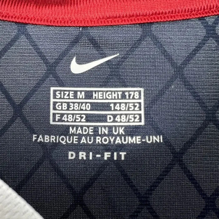 Paris Saint-Germain 2001/2002 Home Retro Jersey