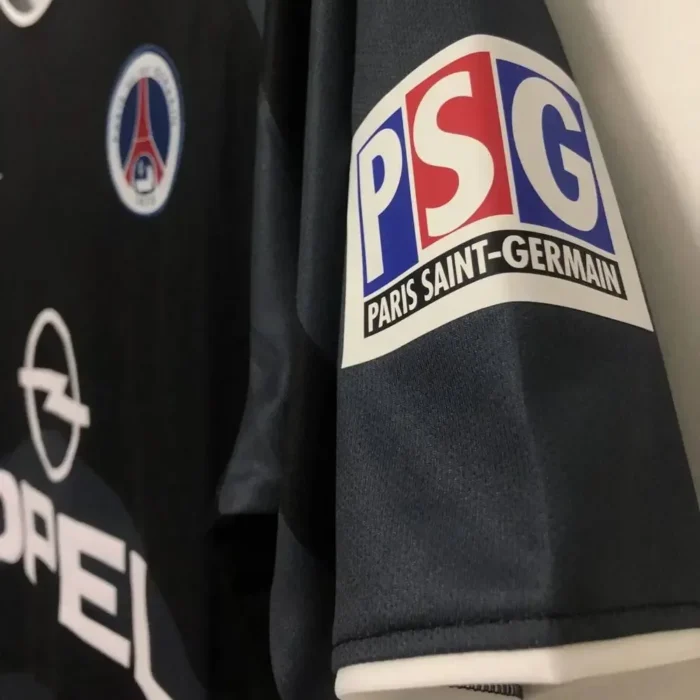 Paris Saint-Germain 2001-2002 Third Retro Jersey