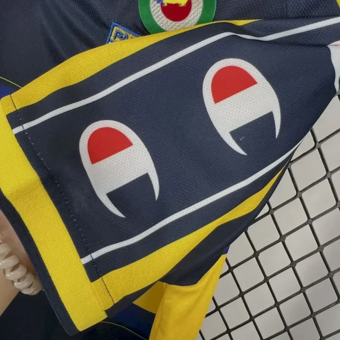 Parma Calcio 1999/00 Away Retro Jersey