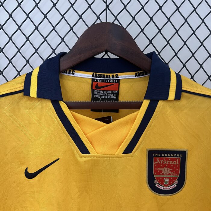Retro Arsenal 1996/97 Away Jersey