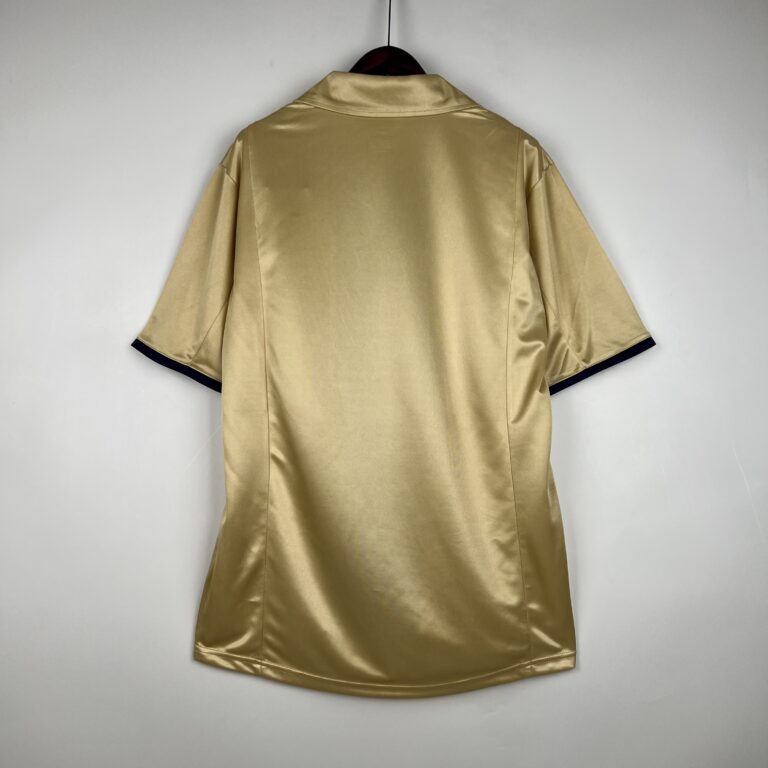 Retro Barcelona 2002/03 Away Jersey