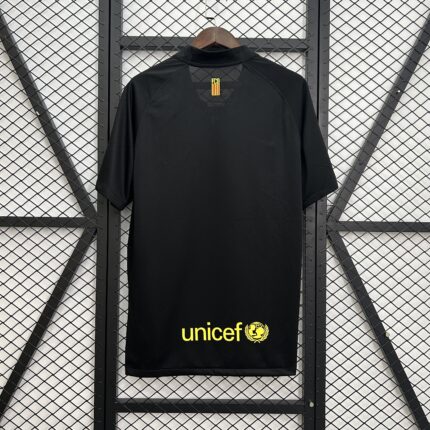 Retro Barcelona 2011/12 Away Jersey