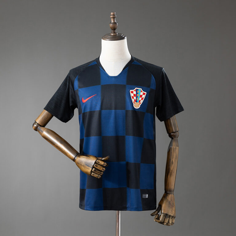Retro Croatia 2018 World Cup Away Jersey