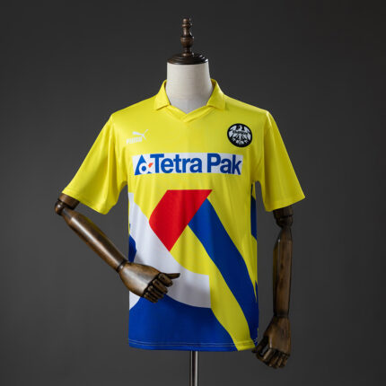 Retro Eintracht Frankfurt 1993/96 Away Jersey