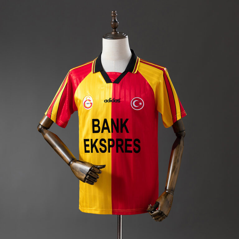 Retro Galatasaray 1997/98 Home Jersey