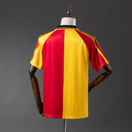 Retro Galatasaray 1997/98 Home Jersey