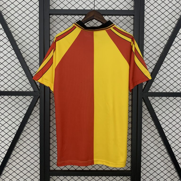 Retro Galatasaray 1998/99 Home Jersey